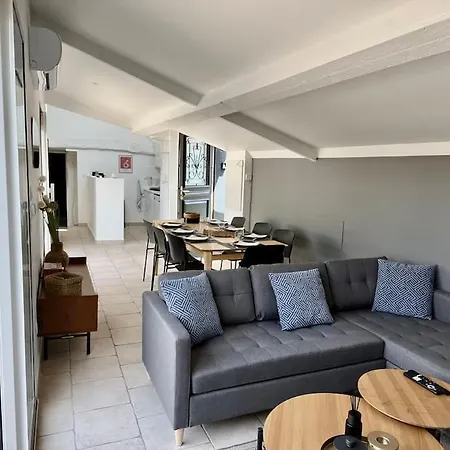 Maison De De 4 Et Son Jardin 3*